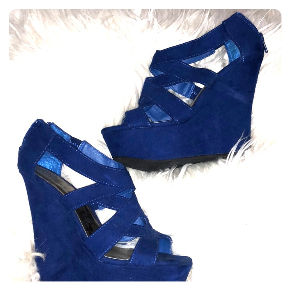 Madden Girl Blue wedge heels